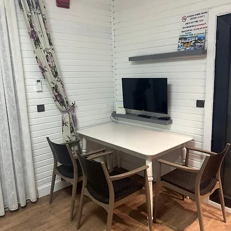 Premium Park Aparthotel 4*