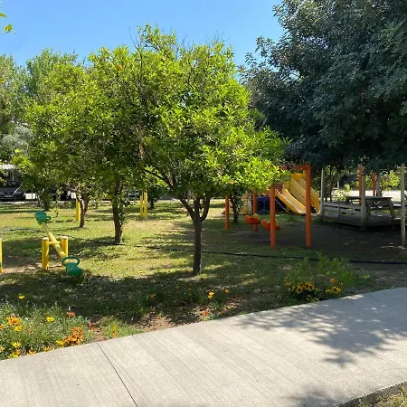 アパートホテル Premium Park 4*